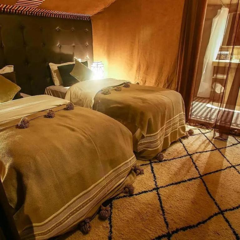Отель Blue Sky Luxury Camp Мерзуга Экстерьер фото