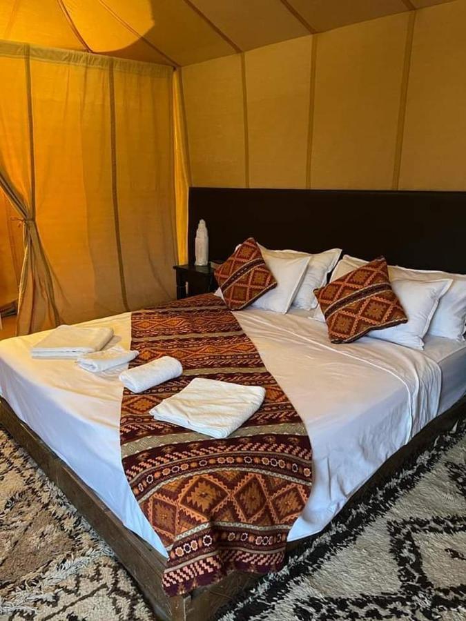 Отель Blue Sky Luxury Camp Мерзуга Экстерьер фото