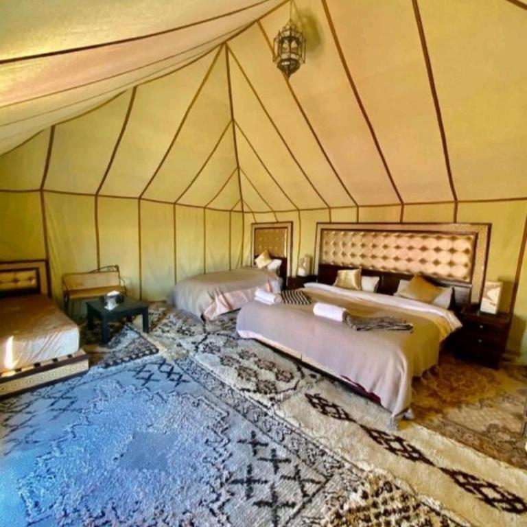 Отель Blue Sky Luxury Camp Мерзуга Экстерьер фото