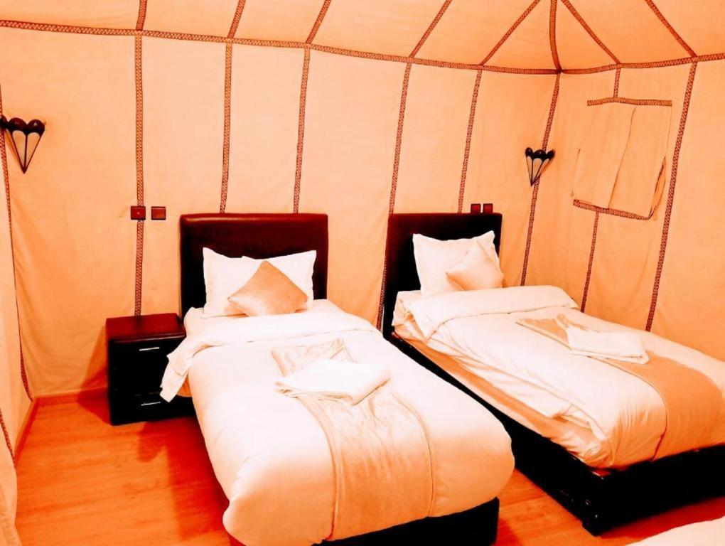Отель Blue Sky Luxury Camp Мерзуга Экстерьер фото