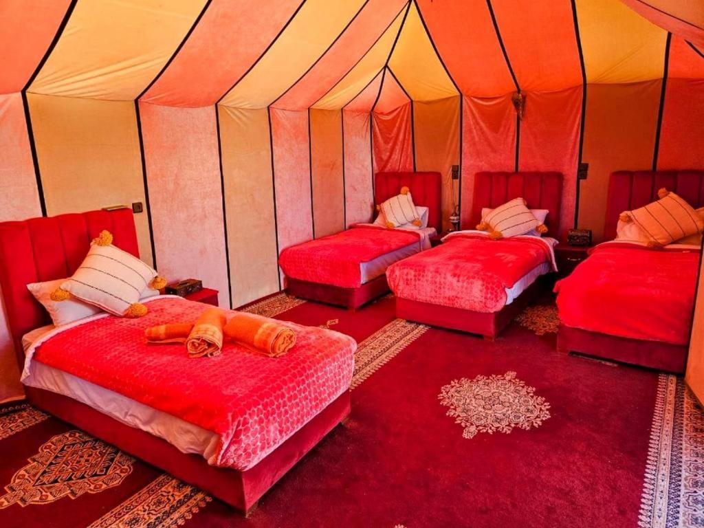 Отель Blue Sky Luxury Camp Мерзуга Экстерьер фото