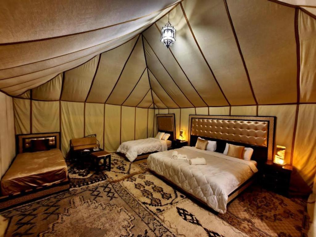 Отель Blue Sky Luxury Camp Мерзуга Экстерьер фото